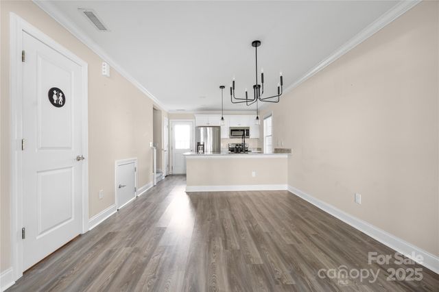 3965 Hemingway Drive NW, Hickory, NC 28601