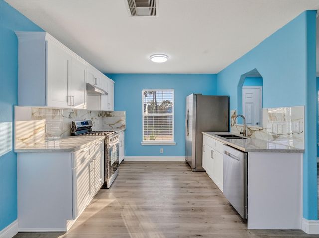 118 Brown Street, La Marque, TX 77568