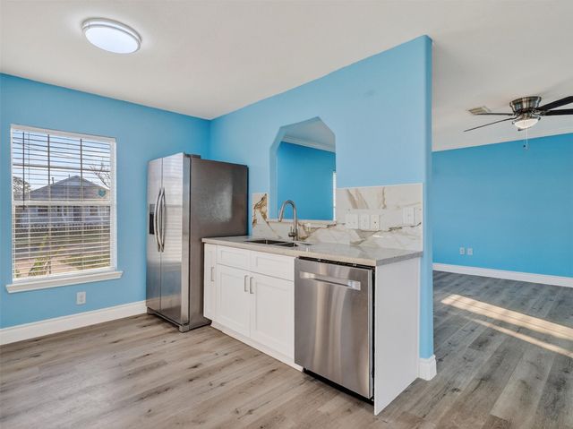 118 Brown Street, La Marque, TX 77568