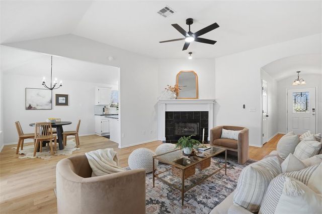 1404 Buena Vista Circle, Norman, OK 73071