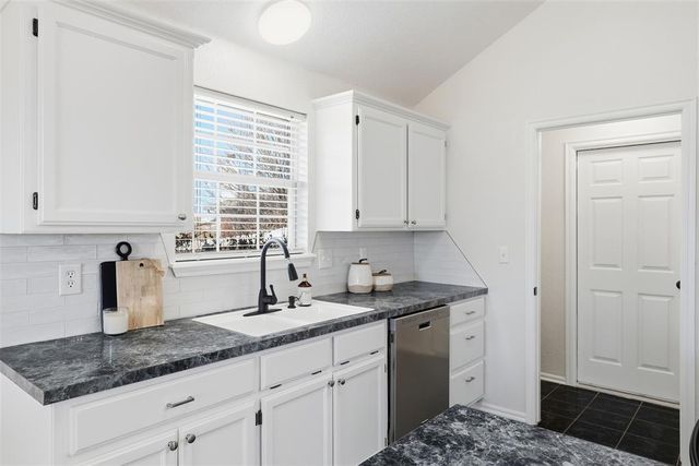 1404 Buena Vista Circle, Norman, OK 73071