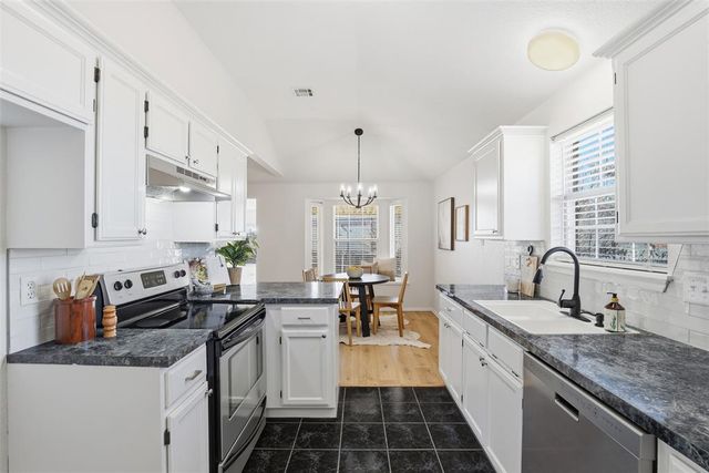 1404 Buena Vista Circle, Norman, OK 73071