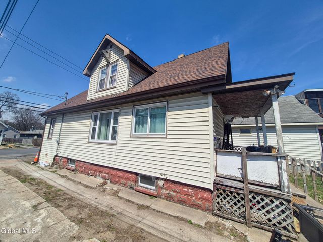 2906 Guilderland Avenue, Rotterdam, NY 12306