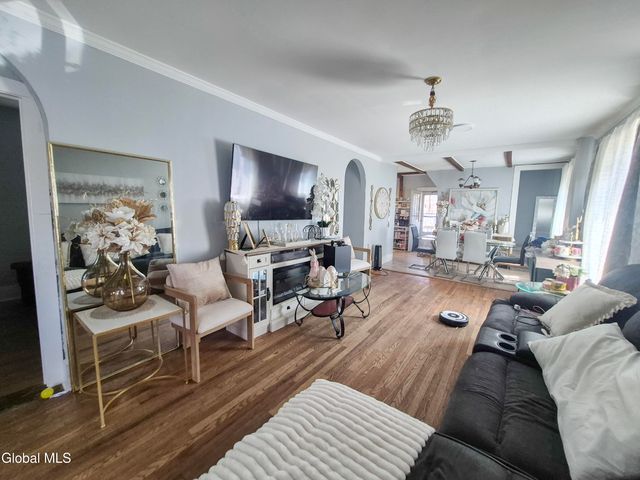 2906 Guilderland Avenue, Rotterdam, NY 12306