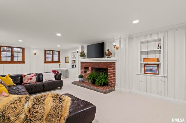 1645 RUTH Place, Springfield, IL 62704