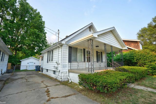 131 E Lakeview Avenue, Flint, MI 48503