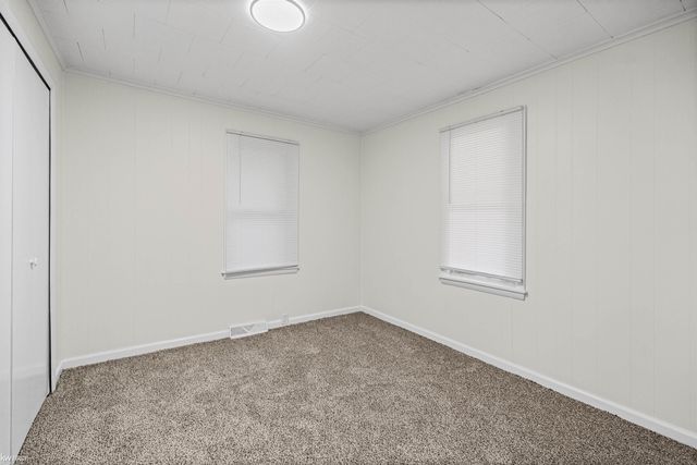 131 E Lakeview Avenue, Flint, MI 48503