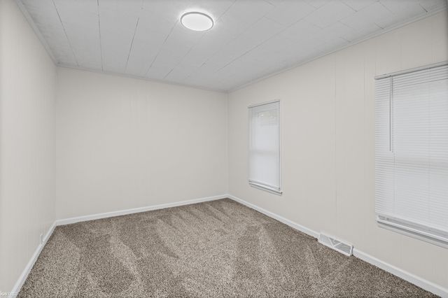 131 E Lakeview Avenue, Flint, MI 48503