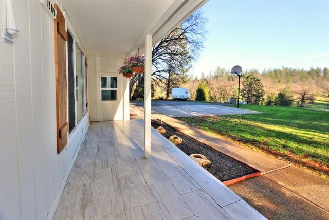 1989 Van Giesen Dr, Meadow Vista, CA 95722