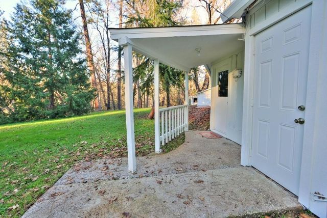 1989 Van Giesen Dr, Meadow Vista, CA 95722