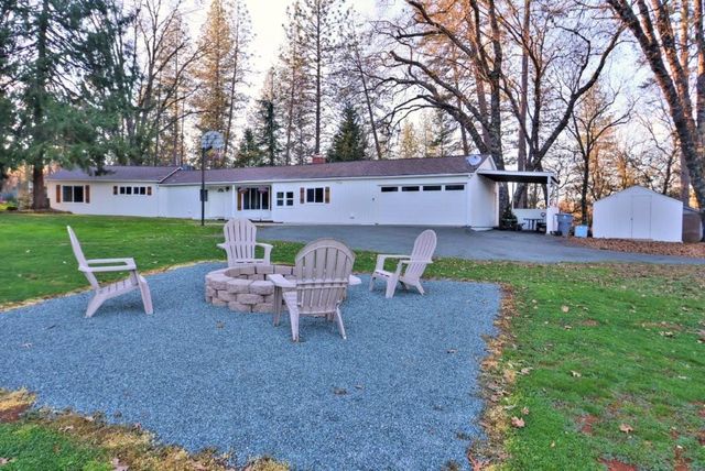 1989 Van Giesen Dr, Meadow Vista, CA 95722