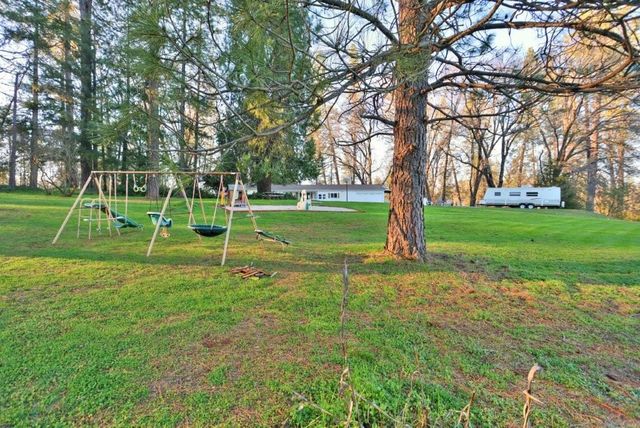 1989 Van Giesen Dr, Meadow Vista, CA 95722