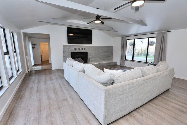 1989 Van Giesen Dr, Meadow Vista, CA 95722