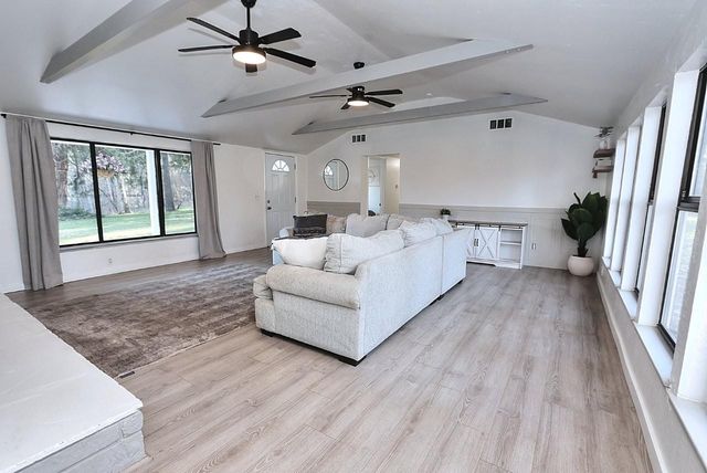 1989 Van Giesen Dr, Meadow Vista, CA 95722