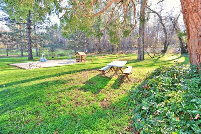 1989 Van Giesen Dr, Meadow Vista, CA 95722