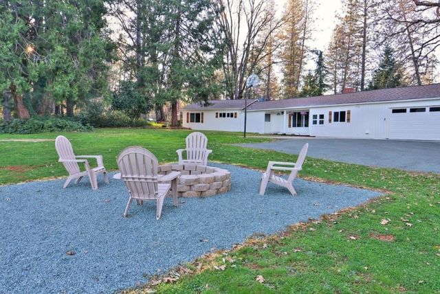 1989 Van Giesen Dr, Meadow Vista, CA 95722