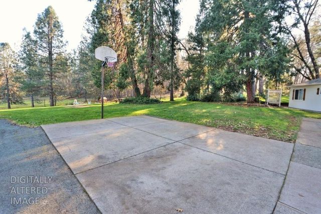 1989 Van Giesen Dr, Meadow Vista, CA 95722