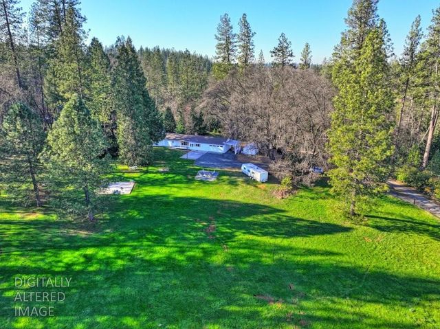 1989 Van Giesen Dr, Meadow Vista, CA 95722