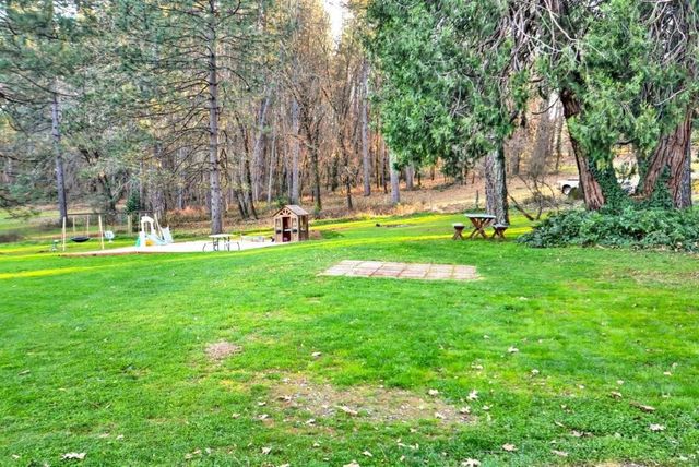 1989 Van Giesen Dr, Meadow Vista, CA 95722