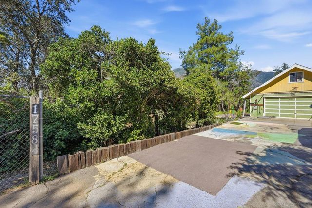 17584 S Mesa Drive, Pauma Valley, CA 92061