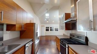 320 Grand Boulevard, Los Angeles, CA 90291