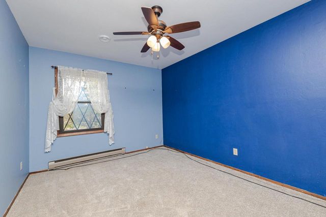 W287N6453 Highland COURT, Hartland, WI 53029