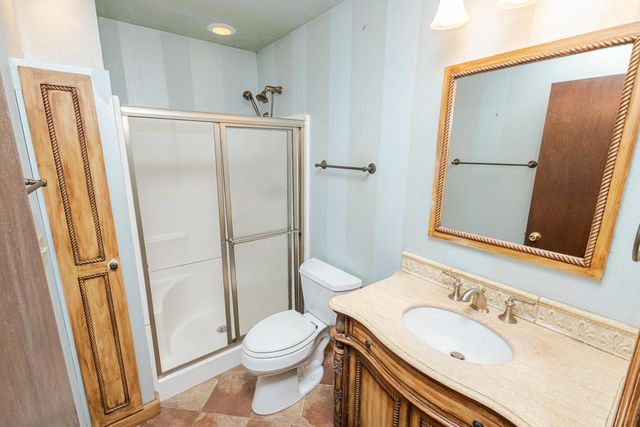 W287N6453 Highland COURT, Hartland, WI 53029
