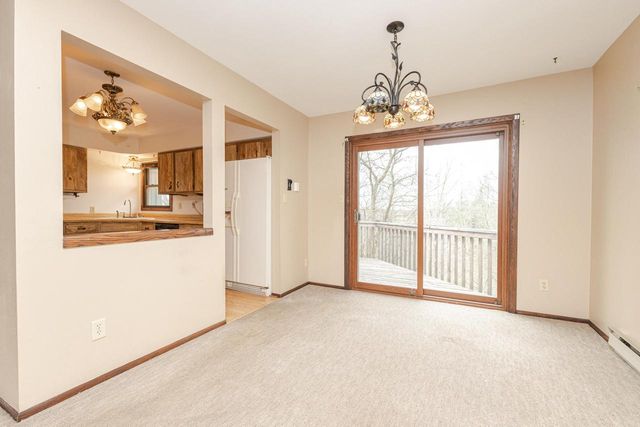 W287N6453 Highland COURT, Hartland, WI 53029