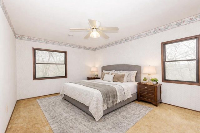 W287N6453 Highland COURT, Hartland, WI 53029