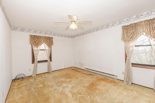 W287N6453 Highland COURT, Hartland, WI 53029