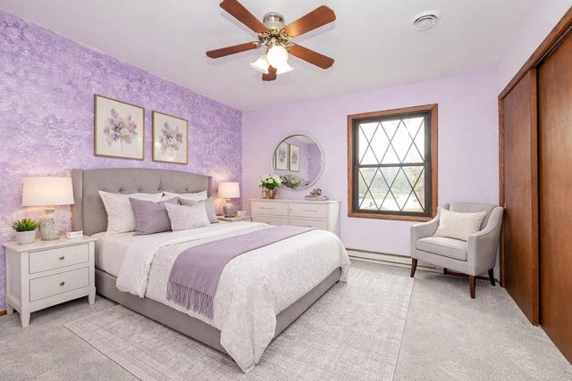 W287N6453 Highland COURT, Hartland, WI 53029