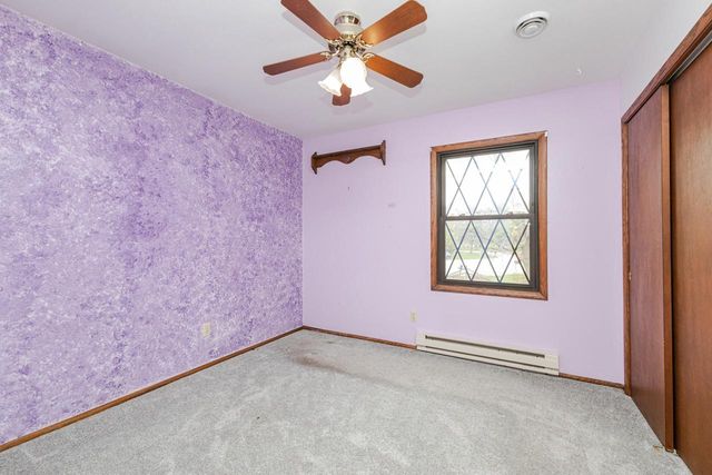 W287N6453 Highland COURT, Hartland, WI 53029