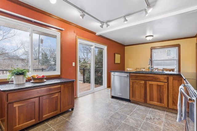 2231 Quebec Avenue S, Saint Louis Park, MN 55426