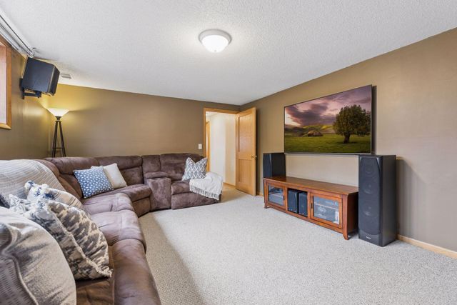 2231 Quebec Avenue S, Saint Louis Park, MN 55426