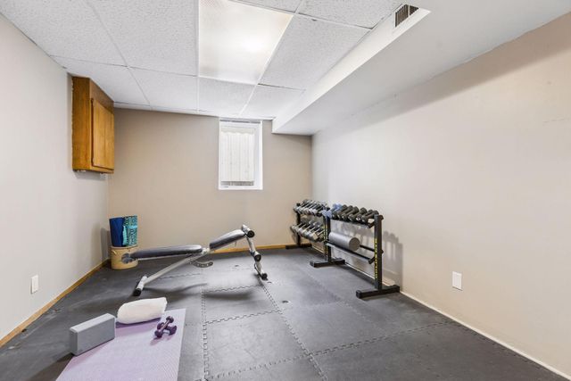 2231 Quebec Avenue S, Saint Louis Park, MN 55426