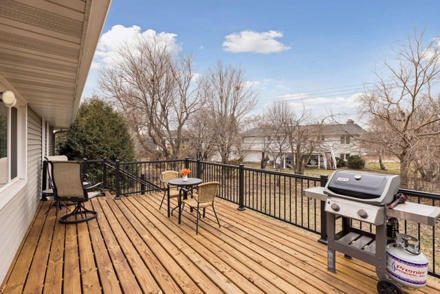 2231 Quebec Avenue S, Saint Louis Park, MN 55426