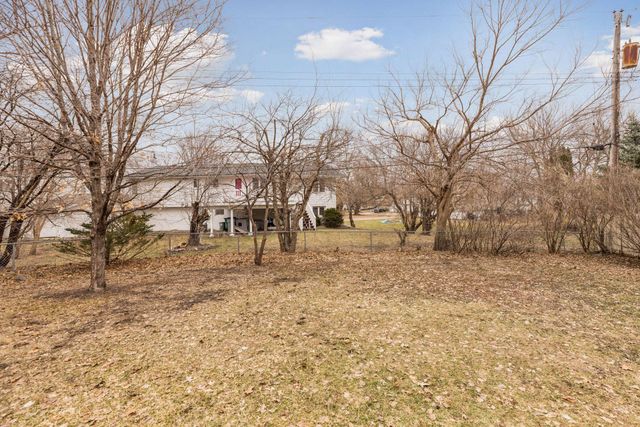 2231 Quebec Avenue S, Saint Louis Park, MN 55426