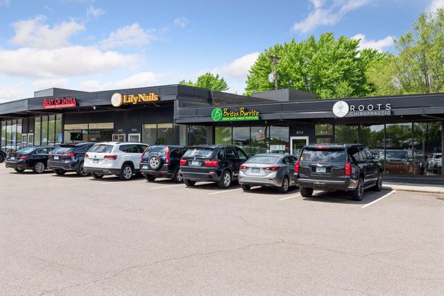 2231 Quebec Avenue S, Saint Louis Park, MN 55426