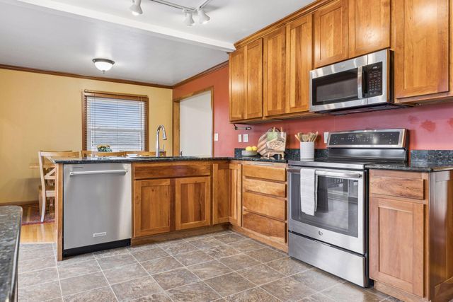 2231 Quebec Avenue S, Saint Louis Park, MN 55426