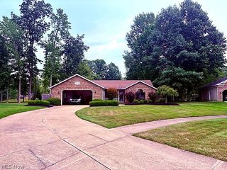 6625 Pear Tree Lane, Mentor, OH 44060