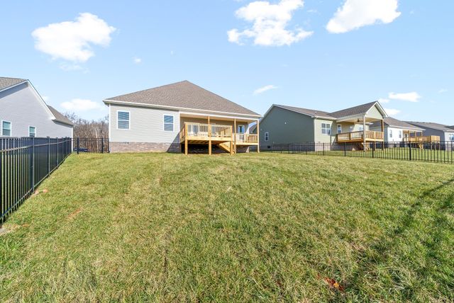 1192 Ross Farms Blvd, Clarksville, TN 37043