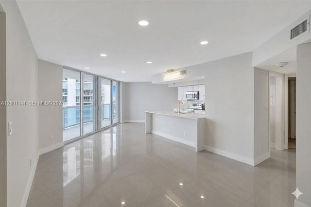 16485 Collins Ave 932, Sunny Isles Beach, FL 33160