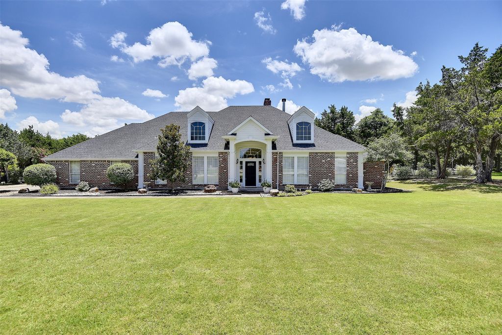 105 Slippery Rock Court, Ovilla, TX 75154