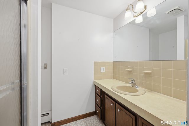 19 Andmar Lane, South Windsor, CT 06074