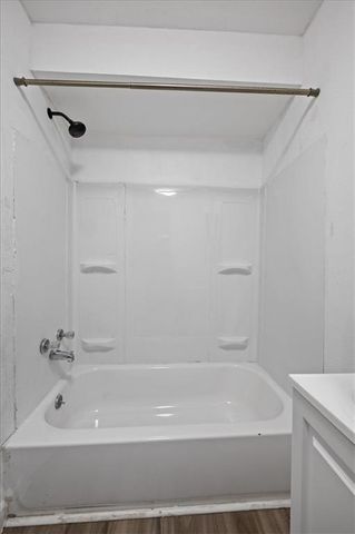 2917 E 61st Street, Kansas City, MO 64130