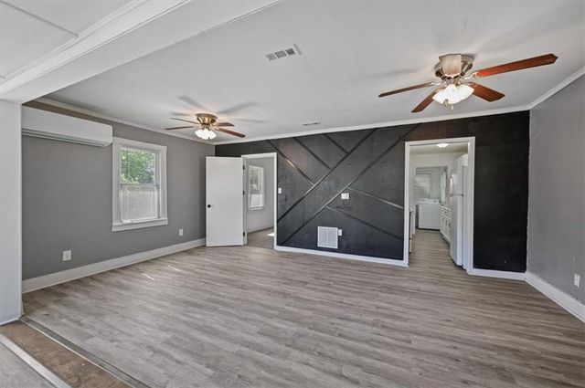 2917 E 61st Street, Kansas City, MO 64130