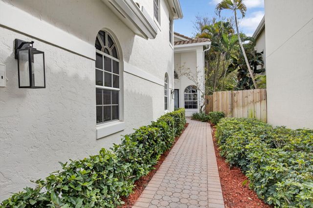 2464 NW 66th Drive, Boca Raton, FL 33496
