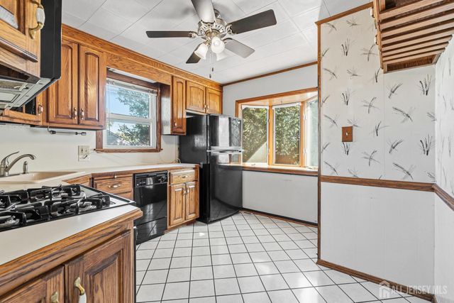 25 Evergreen Street, Spotswood, NJ 08884