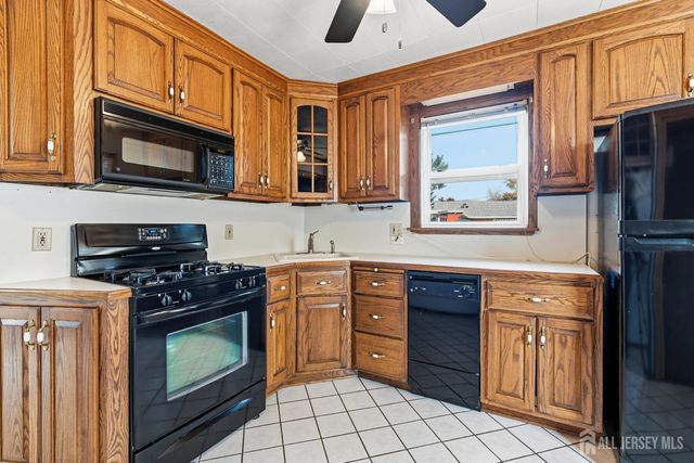 25 Evergreen Street, Spotswood, NJ 08884