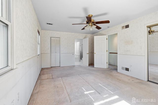 25 Evergreen Street, Spotswood, NJ 08884